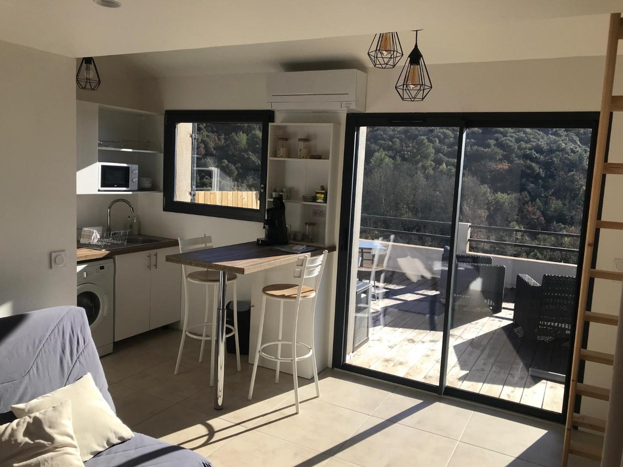 Studio Au Calme, Grande Terrasse Avec Vue Vallee Ginasservis Екстериор снимка
