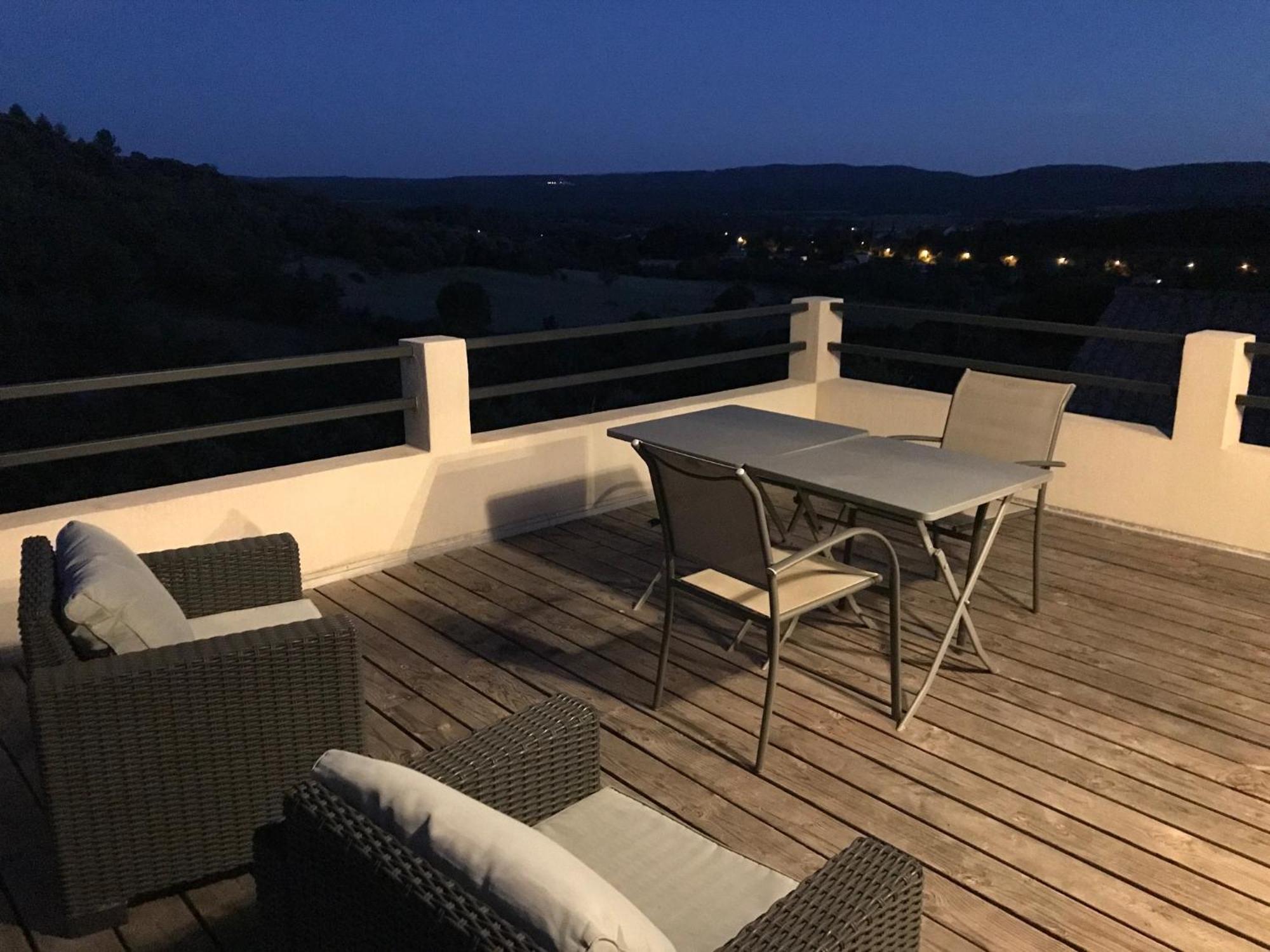 Studio Au Calme, Grande Terrasse Avec Vue Vallee Ginasservis Екстериор снимка
